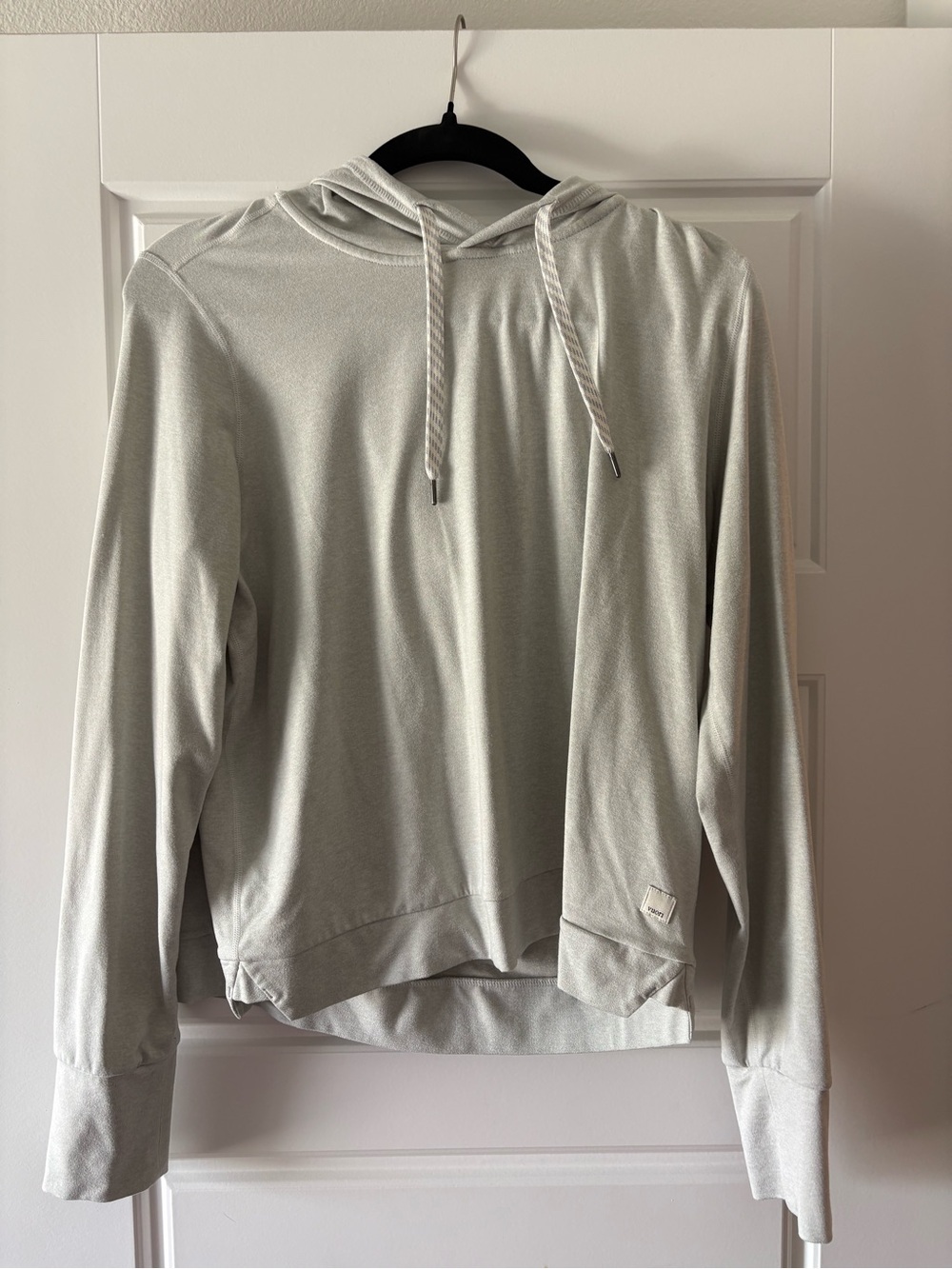 Vuori Women’s Cream Crewneck Hoodie